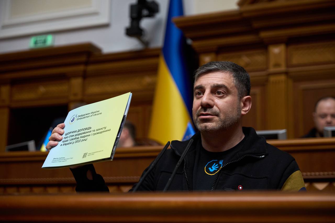 Історична подія за останнє десятиліття: Уповноважений представив на голосування у Раді Щорічну доповідь