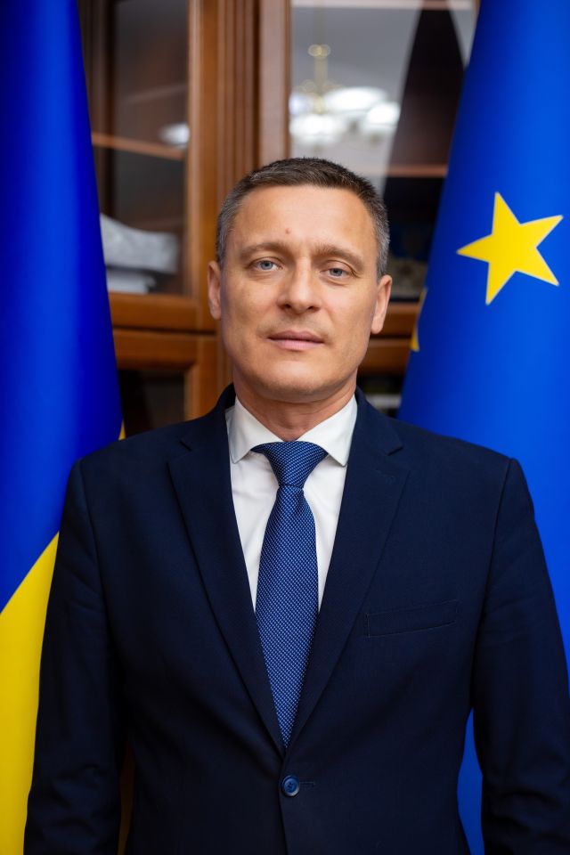 Ковбаса Юрій Михайлович